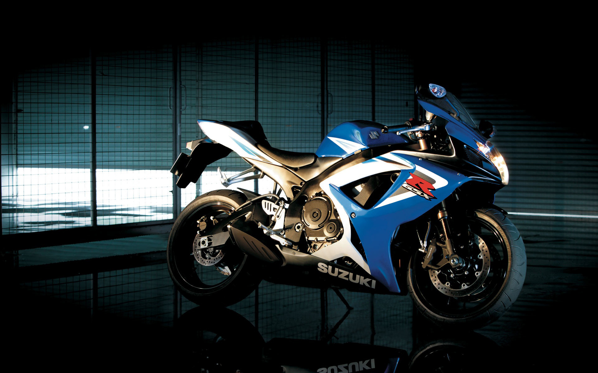 Suzuki GSX R750 Bike7567310432